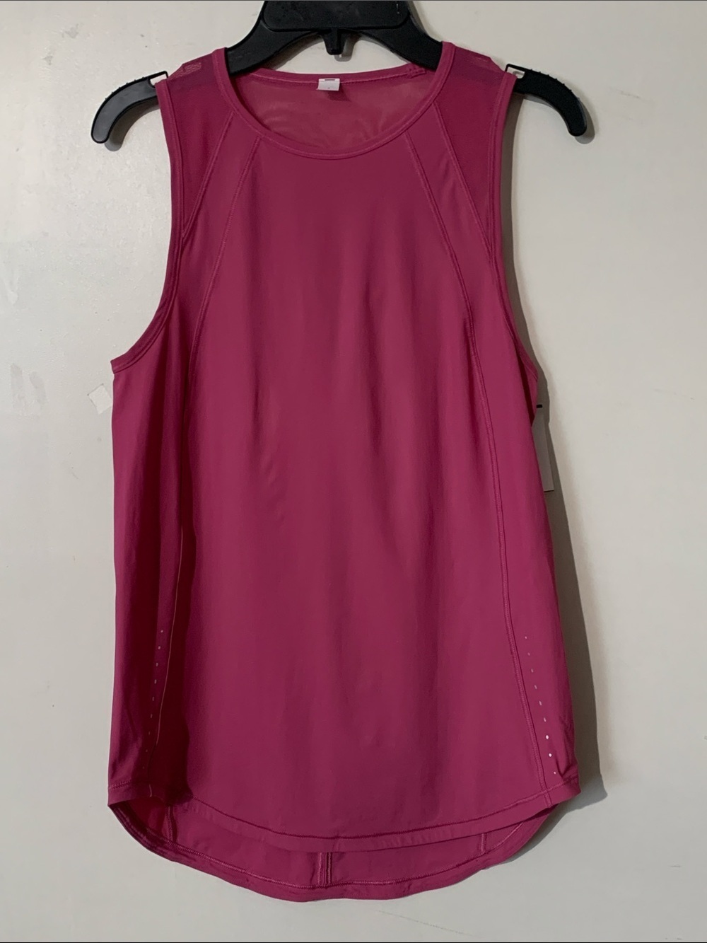 lululemon athletica deep pink sleeveless tank top